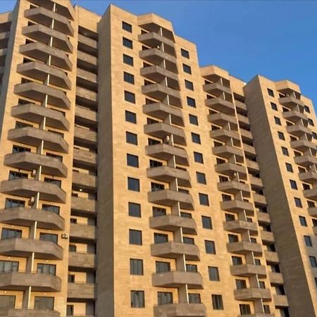 Beautiful Apartment With 3 Balconies In The Center Of Yerevan Ngoại thất bức ảnh
