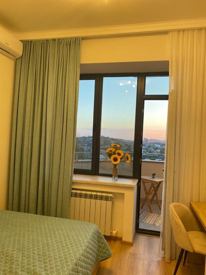 Beautiful Apartment With 3 Balconies In The Center Of Yerevan Ngoại thất bức ảnh